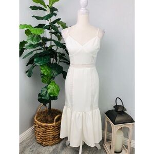NWT CREAMY  WHITE MIDI MERMAID STRAP SUMMER DRESS